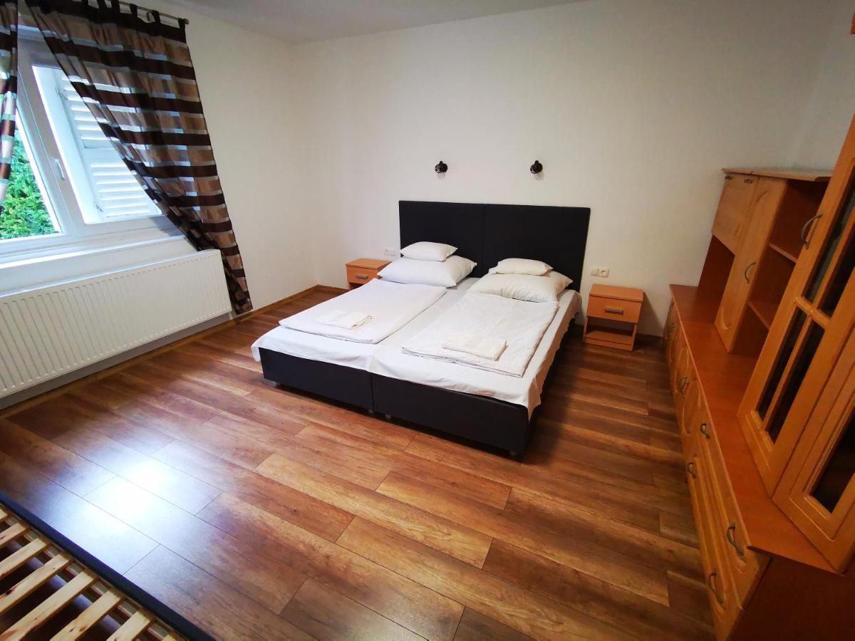 Máté apartman Gyula Exterior foto